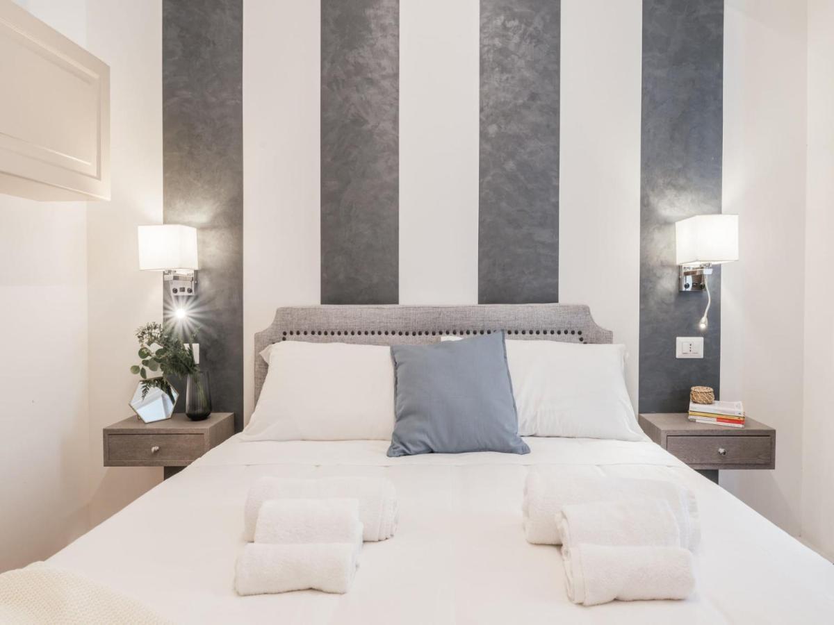 The Best Rent - Spacious Three-Bedroom Apartment Near The Colosseum Rzym Zewnętrze zdjęcie